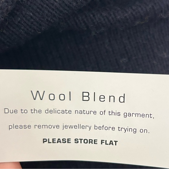 NWT French Connection Wool Blend Sweater - Picture 4 of 6